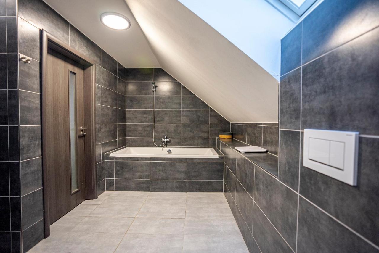 Apartmany V Podzamci Náchod Kültér fotó